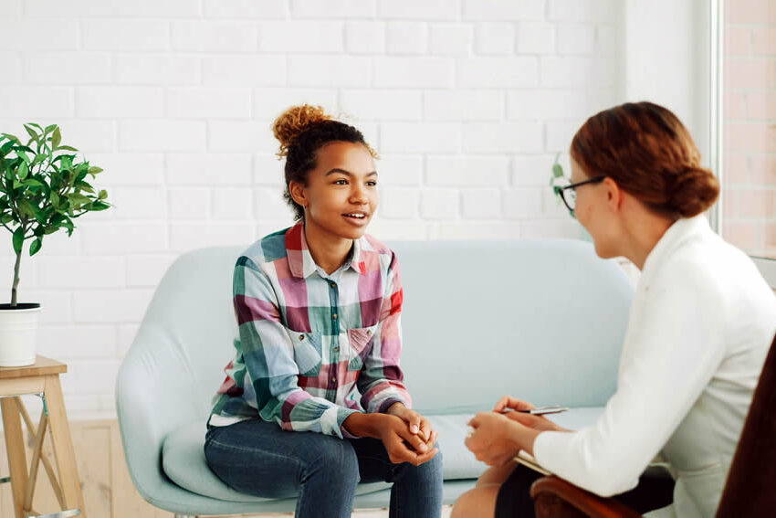 counseling-session-adolescent